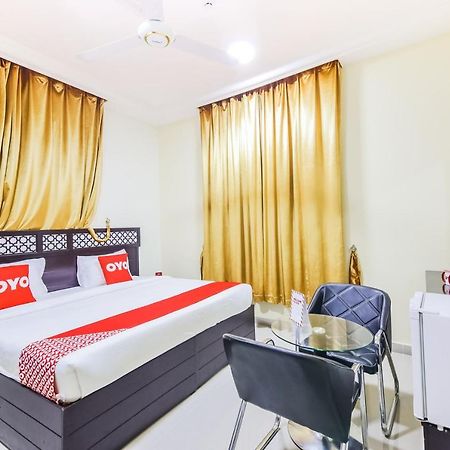 Ras Al Hadd Waves Hotel Bagian luar foto