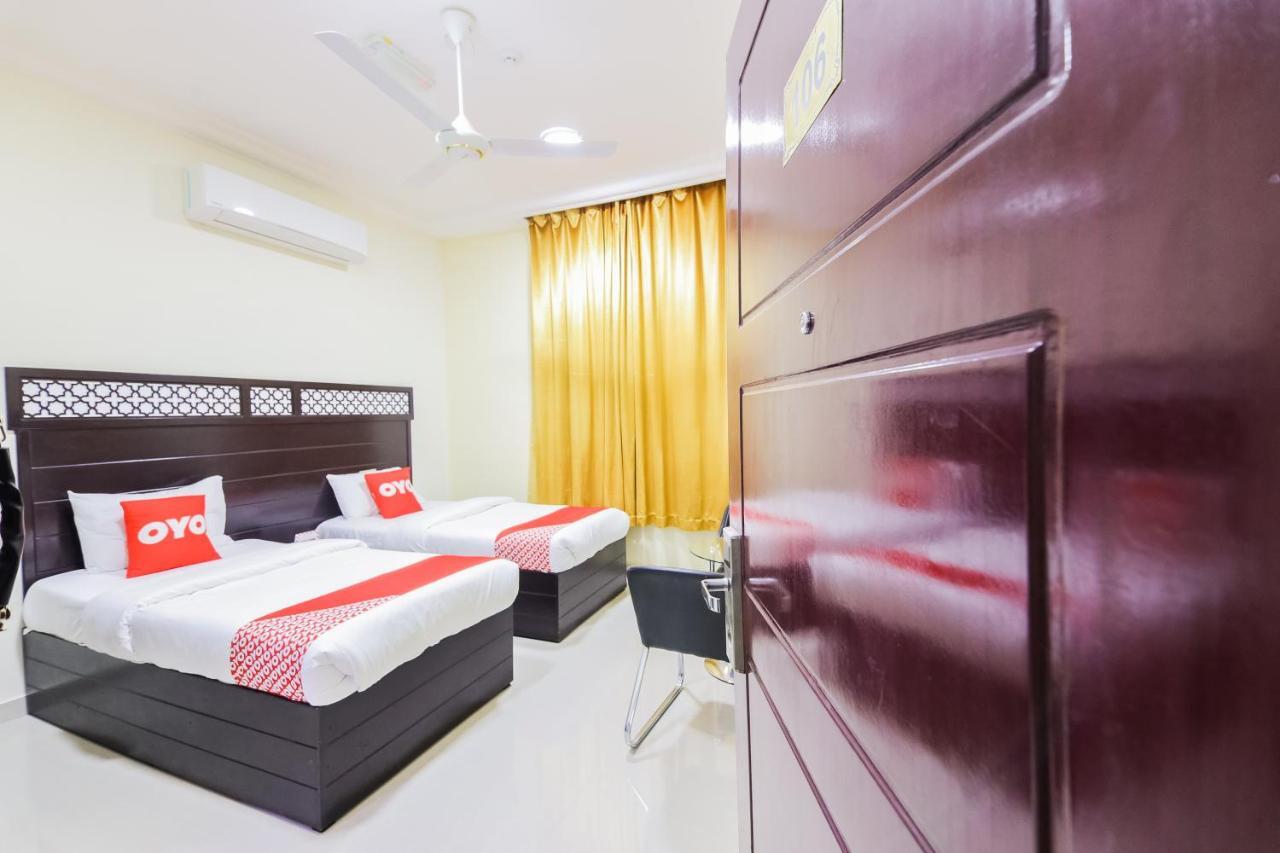 Ras Al Hadd Waves Hotel Bagian luar foto