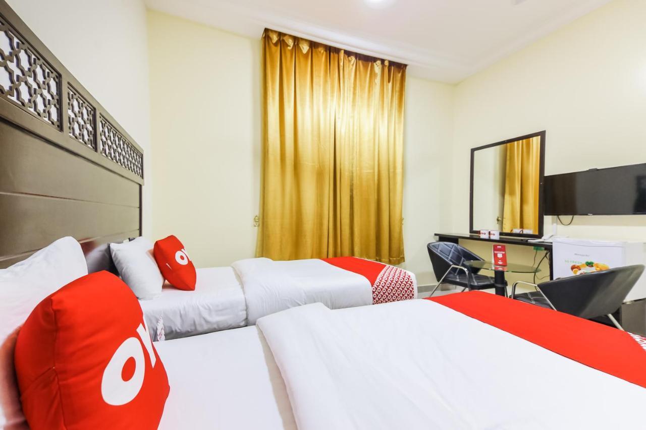 Ras Al Hadd Waves Hotel Bagian luar foto