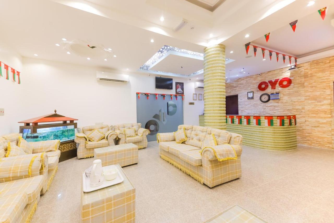 Ras Al Hadd Waves Hotel Bagian luar foto